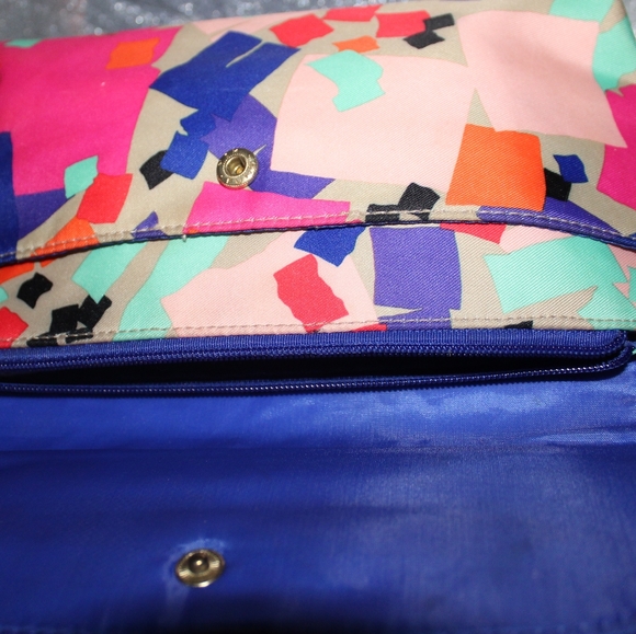 Shoshanna For Elizabeth Arden New York Make up Travel Cluth - Picture 6 of 11